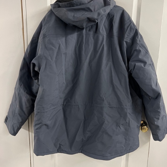 Duluth Men’s Jacket - Picture 2 of 3